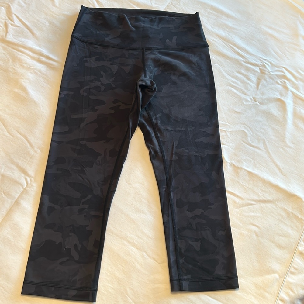 Lululemon capris